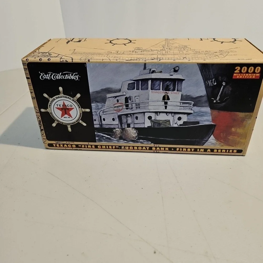 2000 Millennium Edition Texaco Fire Chief Tugboat Bank- Ertl Mint In Sealed Box